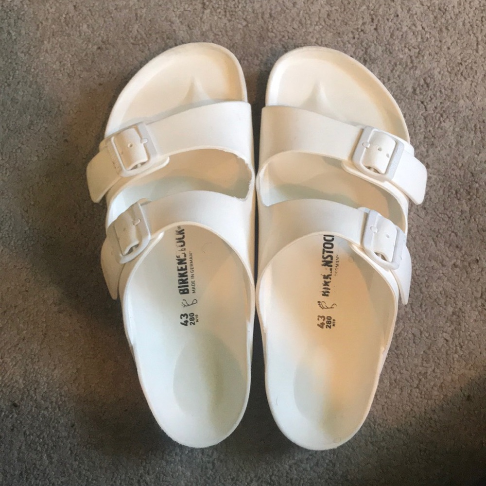 White Birkenstock’s